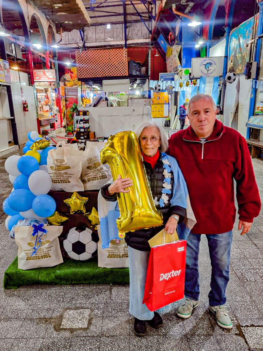 Nilda Cisneros, ganadora del 1.er premio del Sorteo Mundial 2026 en el Mercado del Progreso