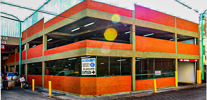 Estacionamiento Mercado Exterior